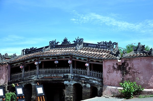 Hoi An plans to dismantle Japanese wood bridge for restoration