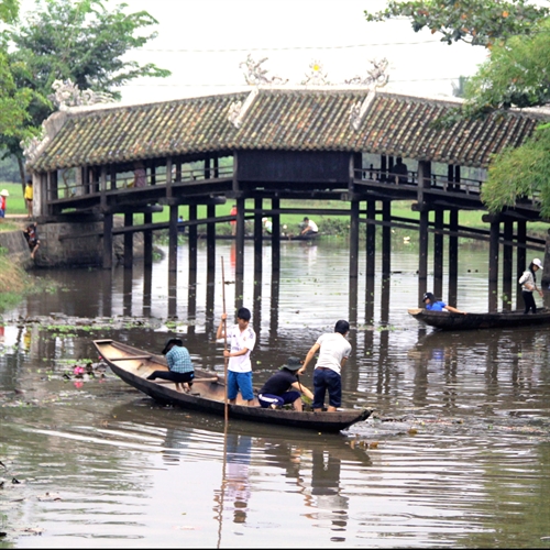 Village opens traditional farming museum