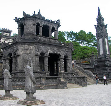 Lăng Khải Định - Thư viện ảnh